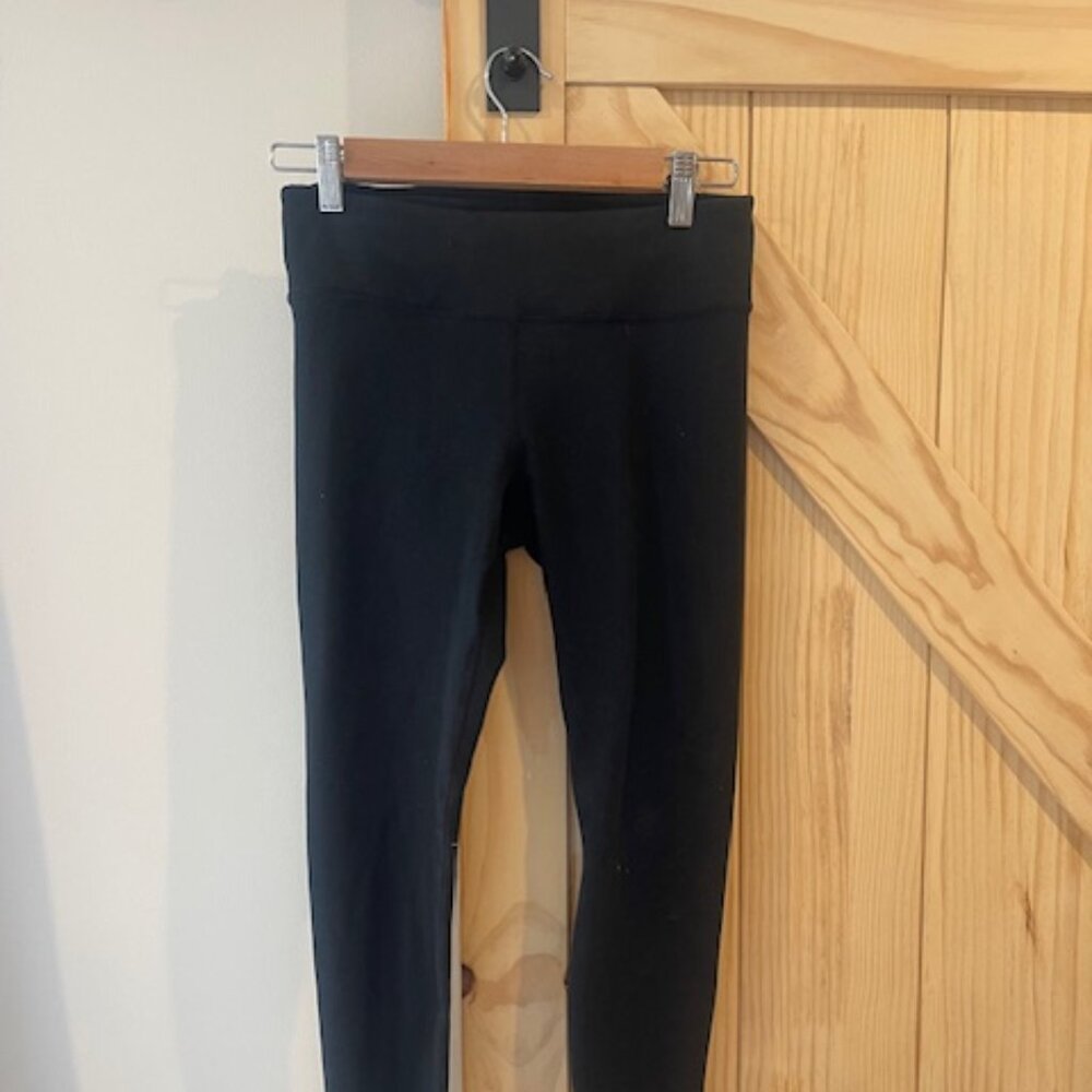 Fabletics Define PowerHold® Mid-Rise Legging